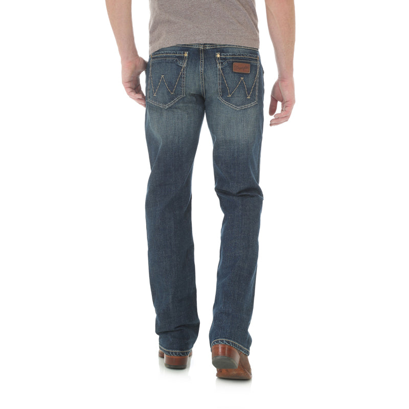 Wrangler WLT77LY Men's Retro Slim Fit Bootcut Jeans  Low Rise, Classic 5-Pocket, Cotton Denim