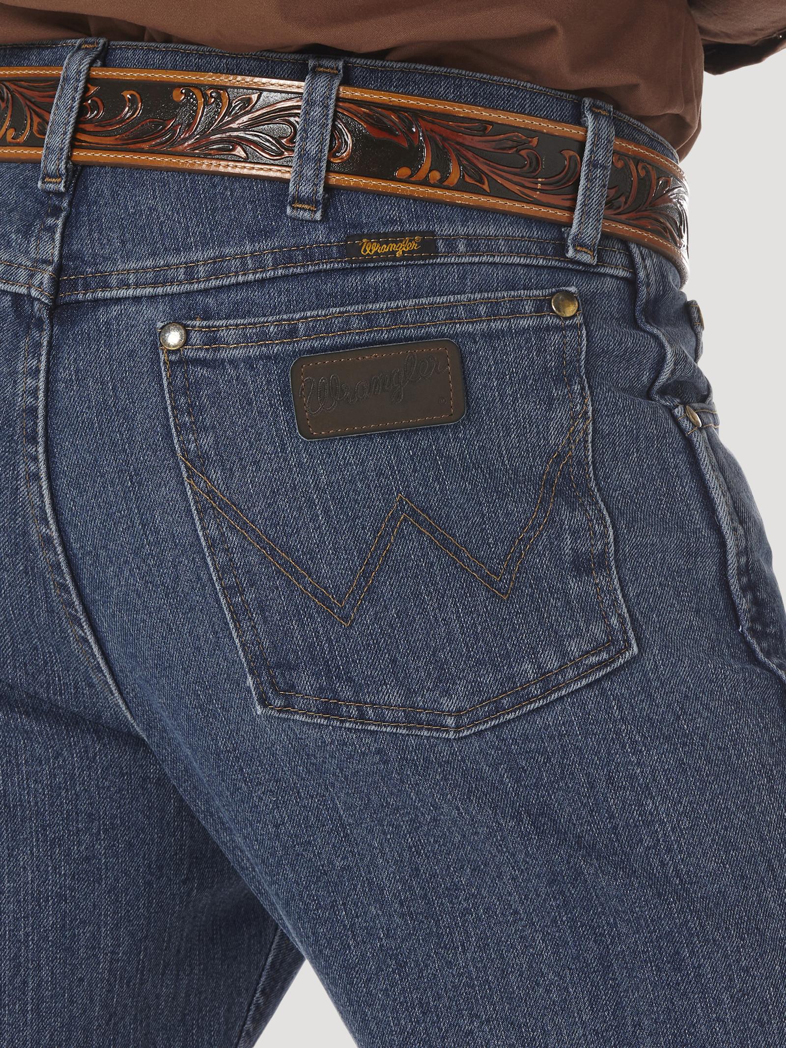 Wrangler 47MACMT Men's Premium Performance Regular Fit Cowboy Cut Jeans  Mid Tint, Cotton Denim