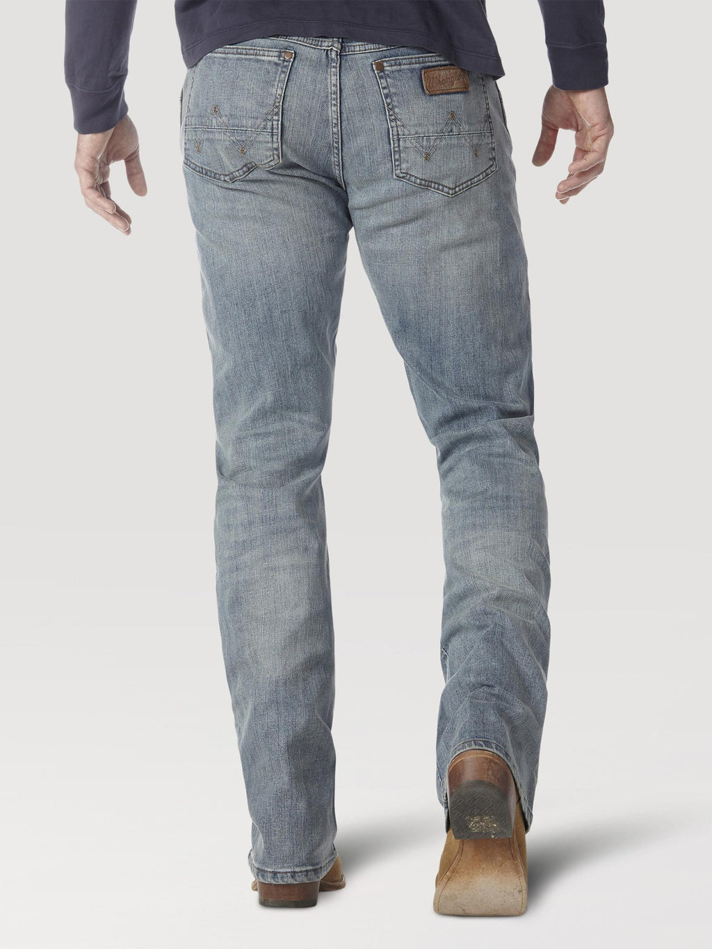 Wrangler 77MWZBR Men's Retro Slim Fit Bootcut Jeans  BR Wash, Low Rise, Cotton Spandex Denim