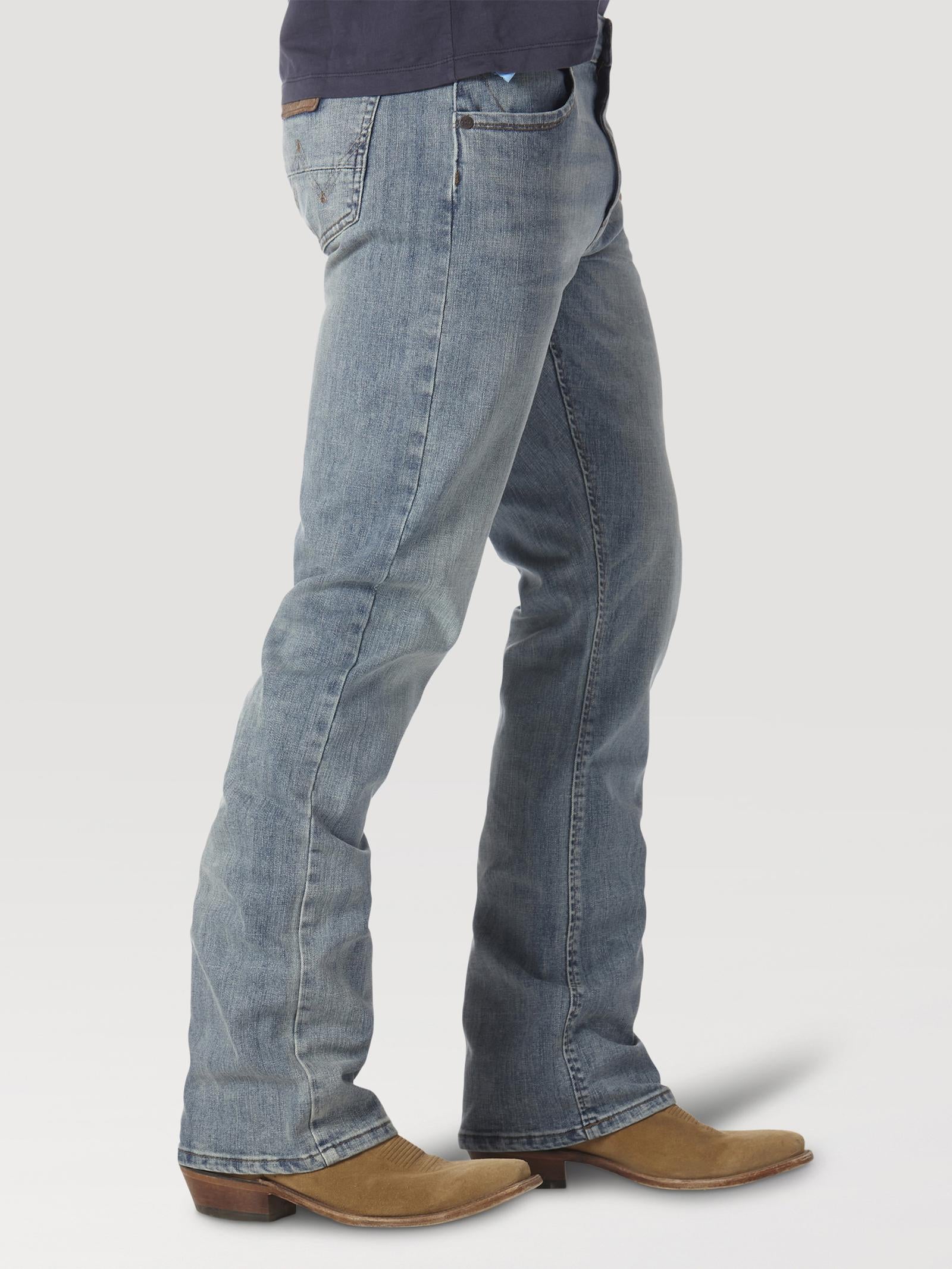 Wrangler 77MWZBR Men's Retro Slim Fit Bootcut Jeans  BR Wash, Low Rise, Cotton Spandex Denim
