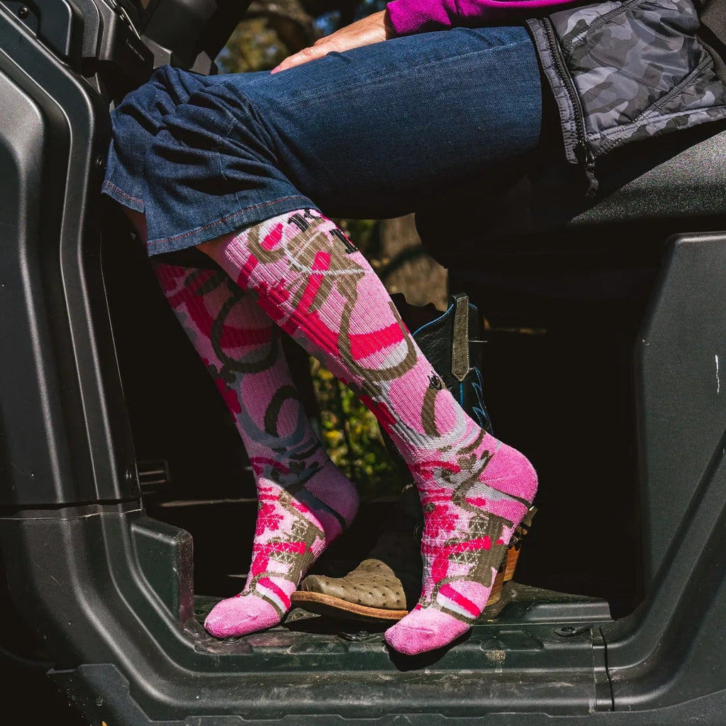LUCKY CHUCK PINK CAMO KILL IT 12162 SOCKS