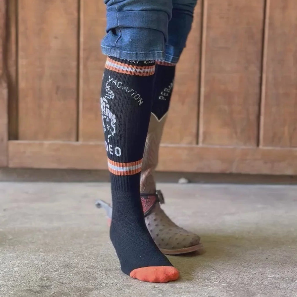 LUCKY CHUCK CORRECTIONAL VACAY 12172 SOCKS