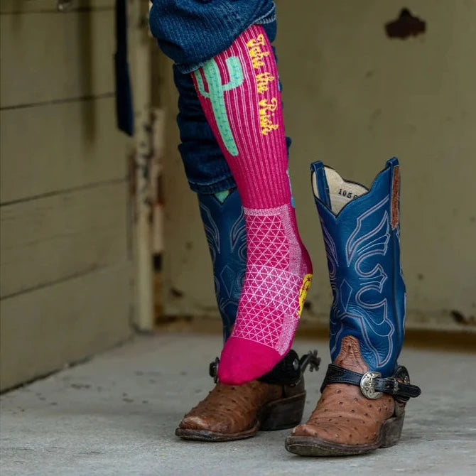 LUCKY CHUCK HOT PINK TAKE THE RISK 12141 SOCKS