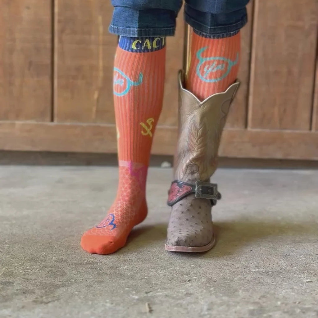LUCKY CHUCK MOO CACTUS 12170 SOCKS