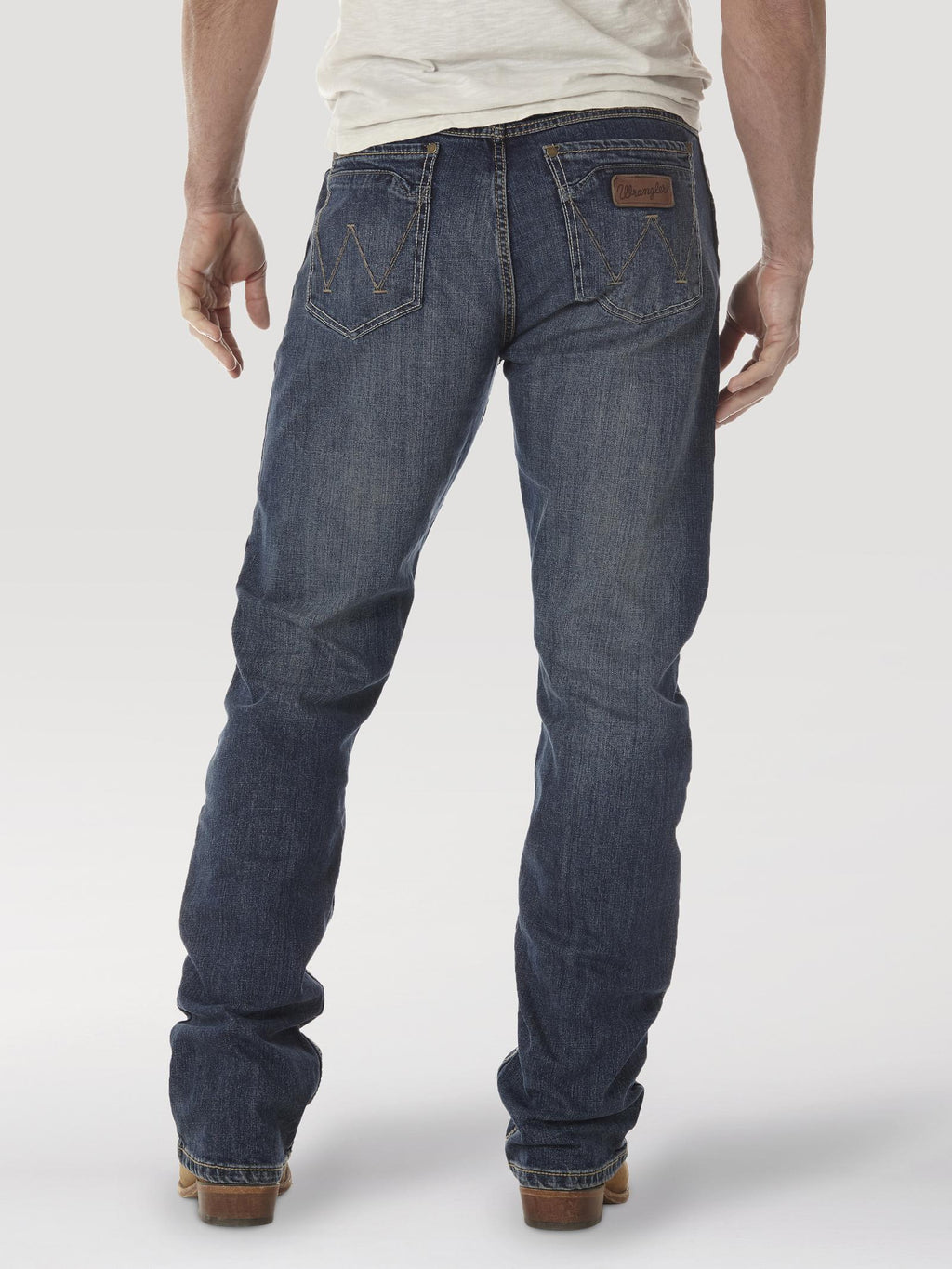 Wrangler WLT77LY Men's Retro Slim Fit Bootcut Jeans  Low Rise, Classic 5-Pocket, Cotton Denim