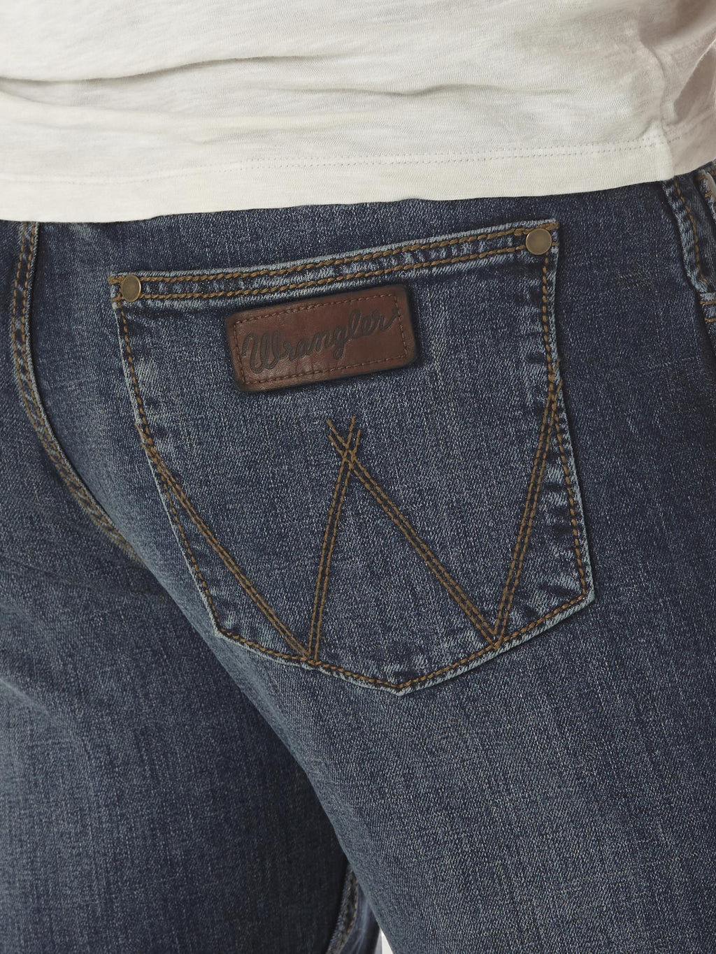 Wrangler WLT88BZ Men's Retro Slim Fit Straight Leg Jeans - Bozeman, Low Rise, Cotton Denim