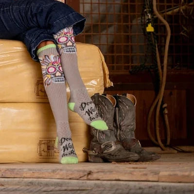 LUCKY CHUCK DON'T WALK IN FEAR 12248 SOCKS